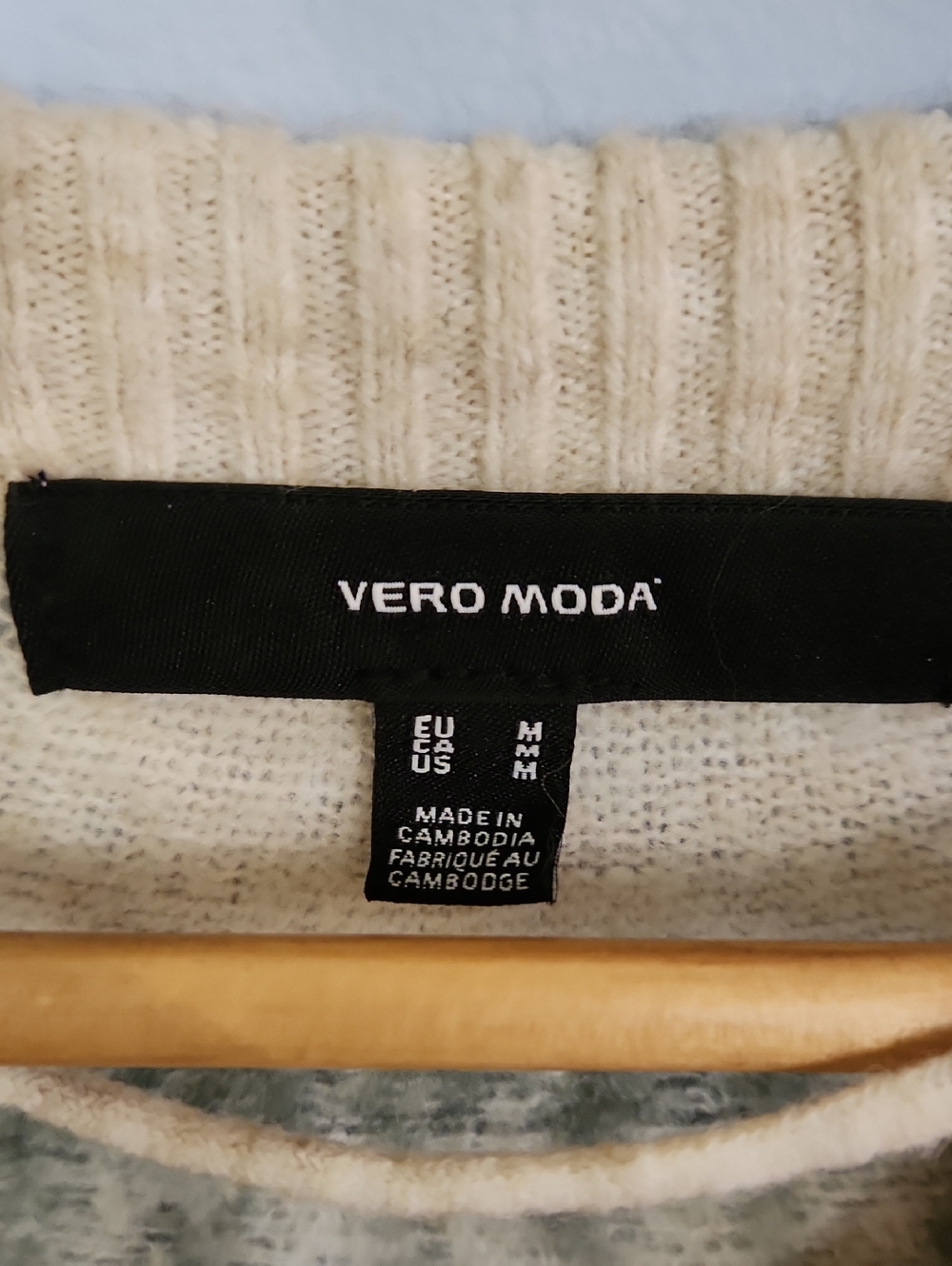 Fair Isle Style Sweater - Picture 3 of 5
